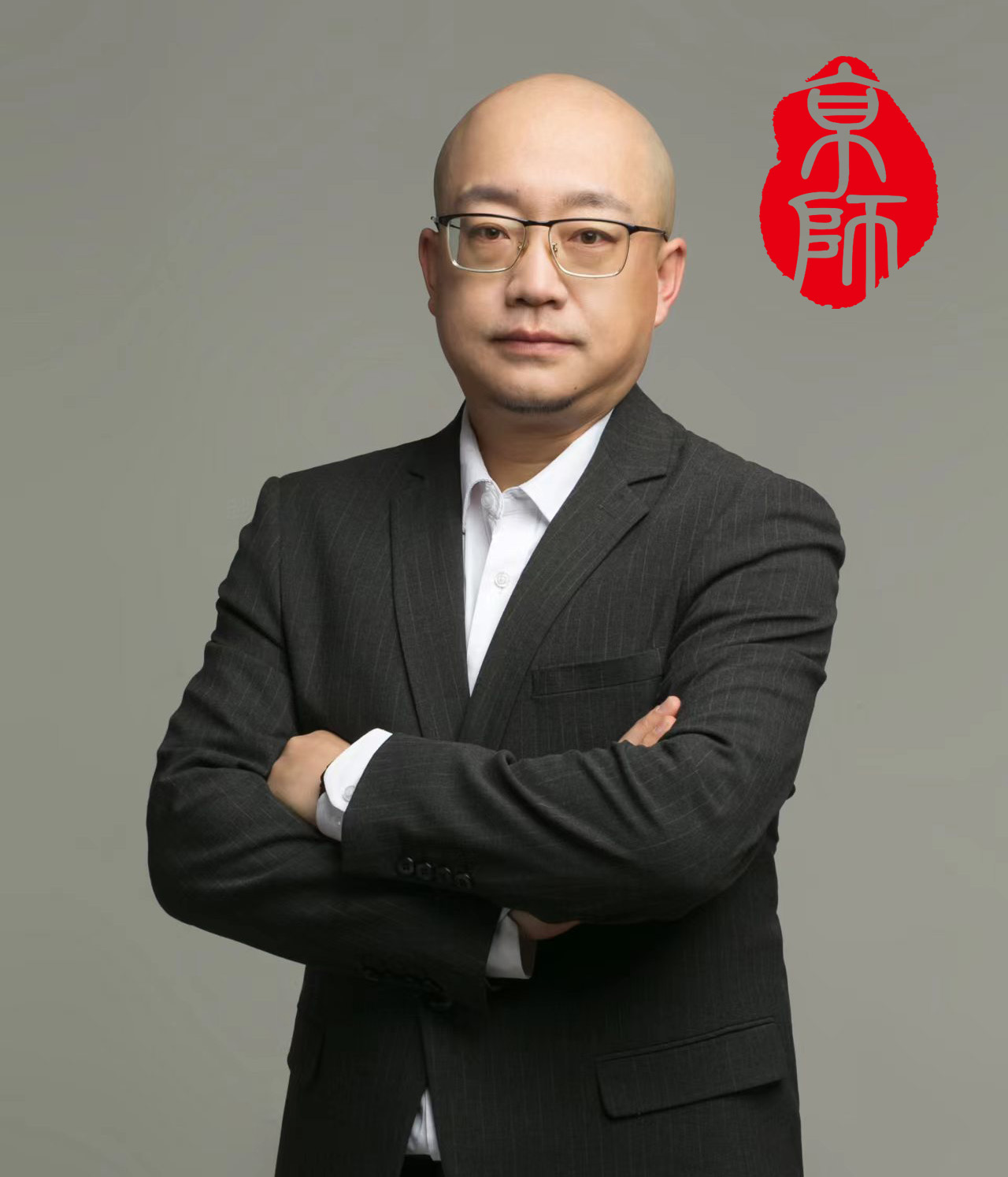 韩一飞